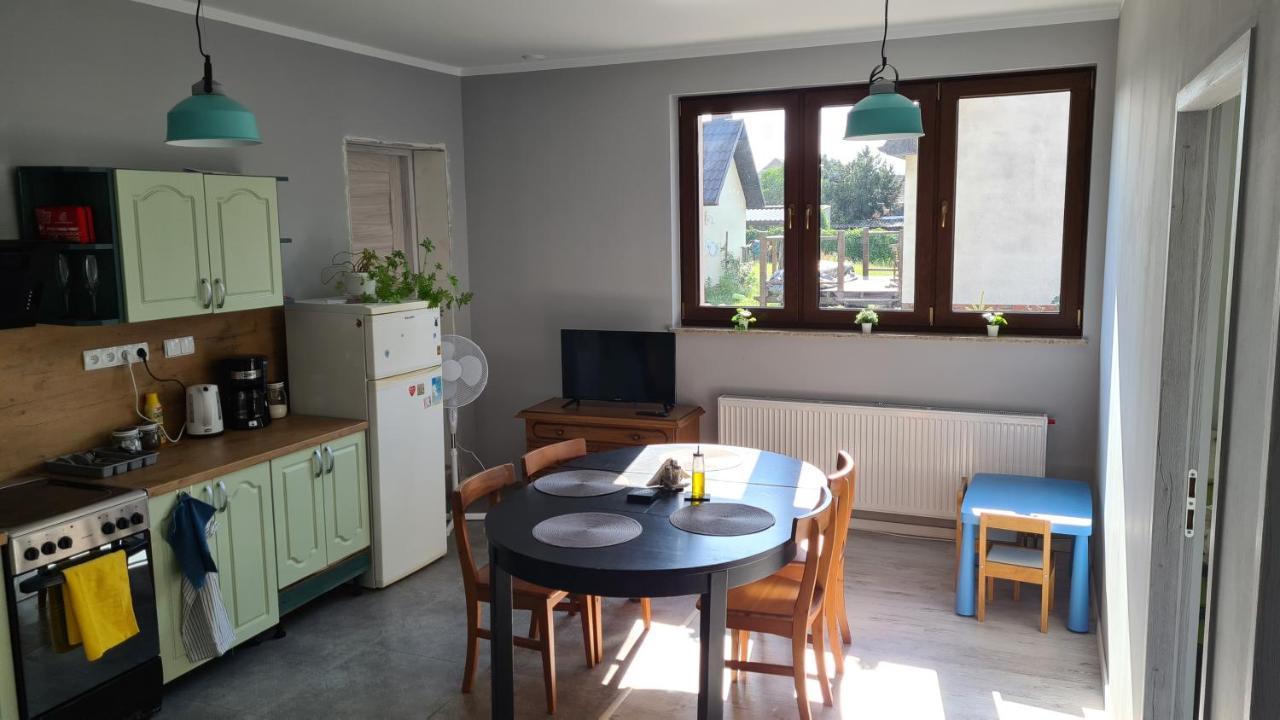Urocze Apartamenty Na Wsi Goledzinow Eksteriør bilde