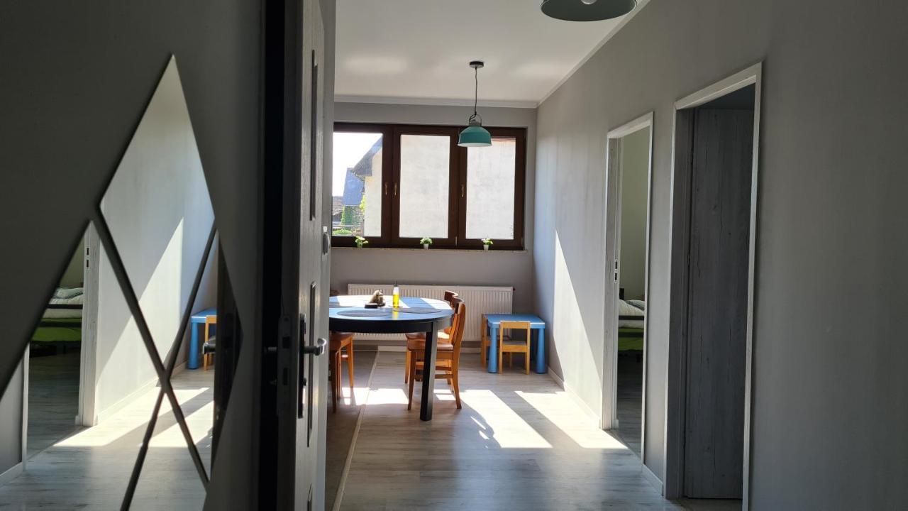 Urocze Apartamenty Na Wsi Goledzinow Eksteriør bilde