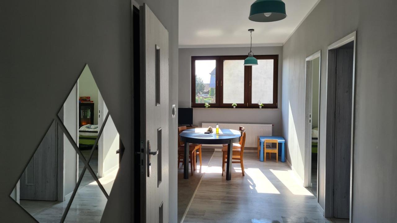Urocze Apartamenty Na Wsi Goledzinow Eksteriør bilde