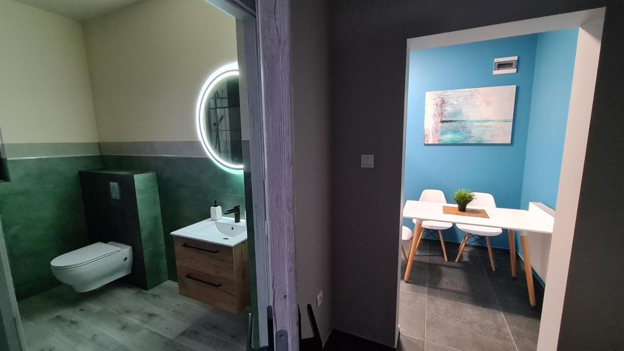 Urocze Apartamenty Na Wsi Goledzinow Eksteriør bilde